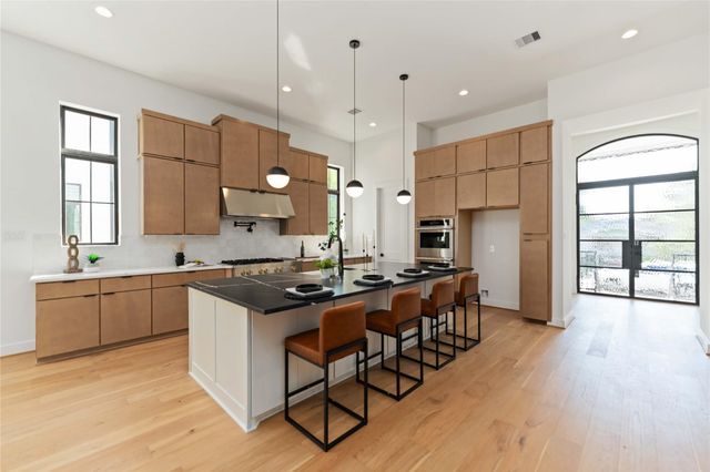 615 Wendel Street, Houston, TX 77009