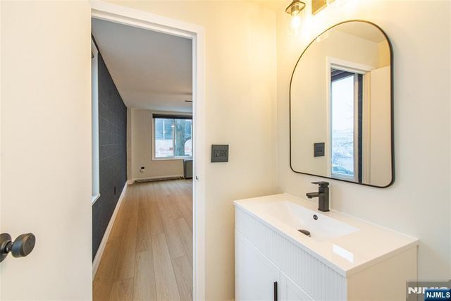 1 Wall Street 1E, Fort Lee, NJ 07024