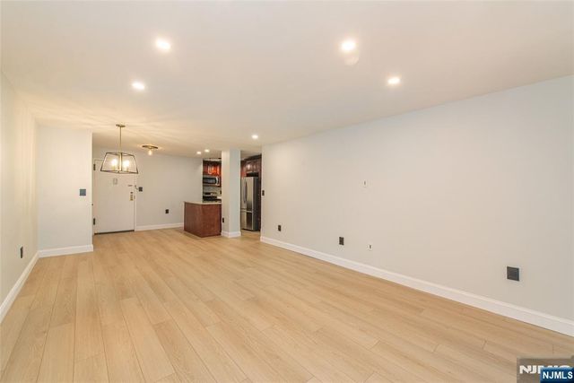 1 Wall Street 1E, Fort Lee, NJ 07024