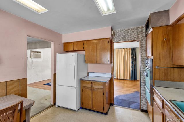 7 Lake Drive, Sparkill, NY 10976