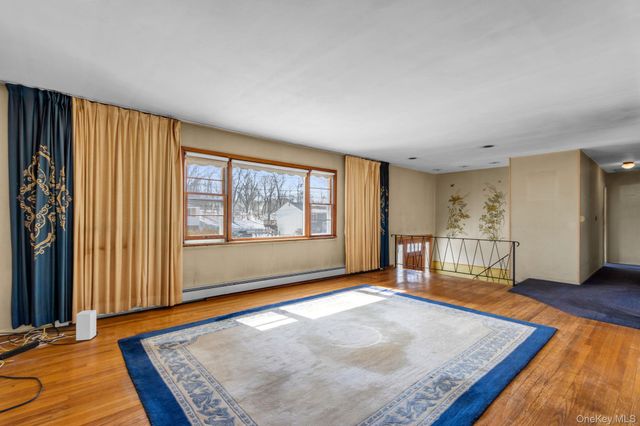 7 Lake Drive, Sparkill, NY 10976