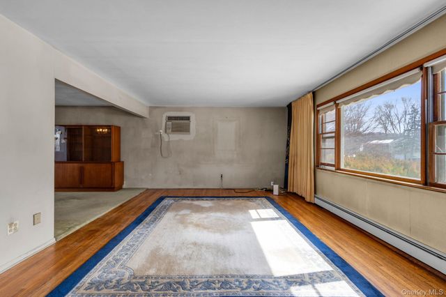 7 Lake Drive, Sparkill, NY 10976