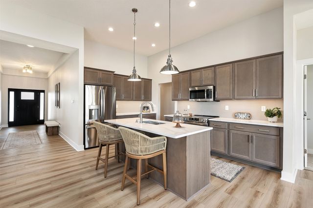 2505 SE Vintage Lane, Waukee, IA 50263