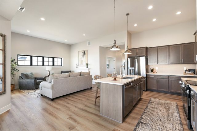 2505 SE Vintage Lane, Waukee, IA 50263
