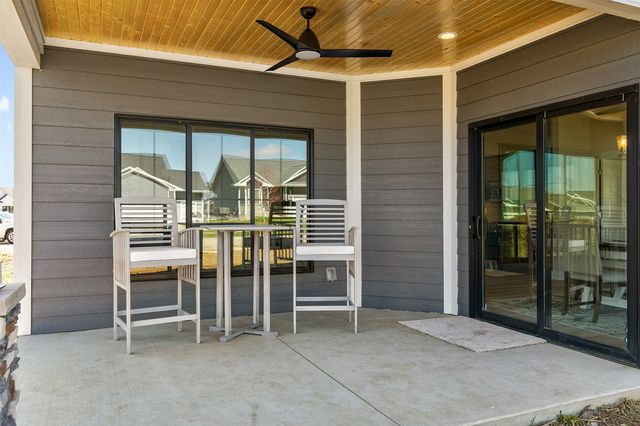 2505 SE Vintage Lane, Waukee, IA 50263