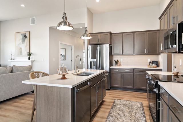 2505 SE Vintage Lane, Waukee, IA 50263