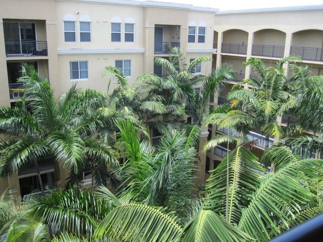 1690 Renaissance Commons Boulevard 1629, Boynton Beach, FL 33426