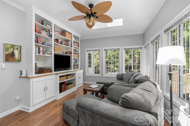 20 Bent Oak Lane, Asheville, NC 28803
