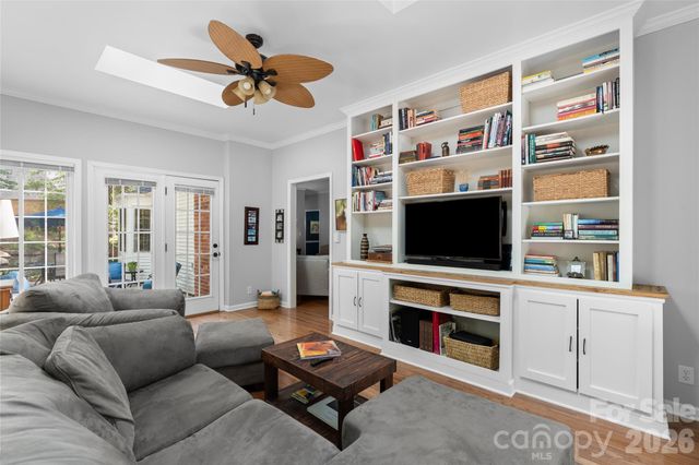 20 Bent Oak Lane, Asheville, NC 28803