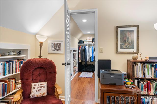20 Bent Oak Lane, Asheville, NC 28803