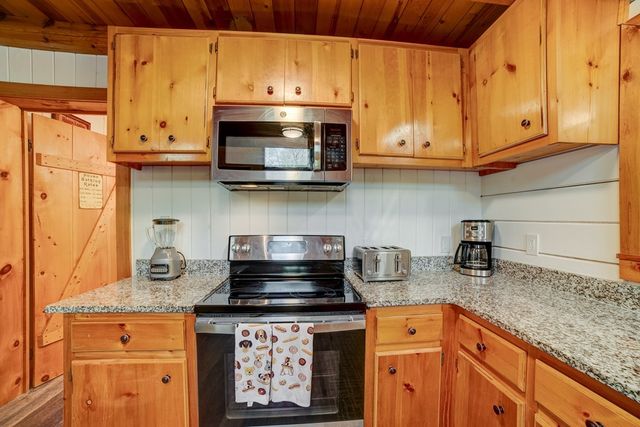 369 Trillium Road, Suches, GA 30572