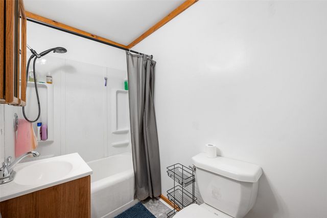 807 Hatton Avenue, Dallas Center, IA 50063