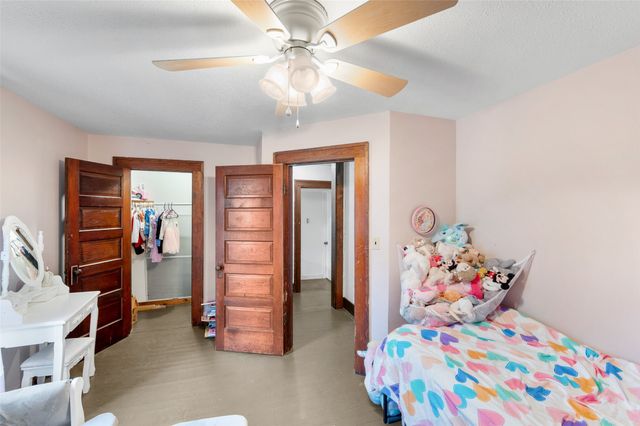 807 Hatton Avenue, Dallas Center, IA 50063