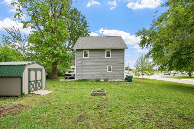 807 Hatton Avenue, Dallas Center, IA 50063