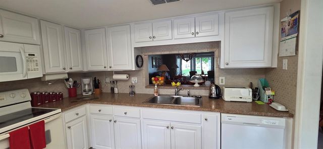 2532 ROYAL PINES CIRCLE 21F, Clearwater, FL 33763