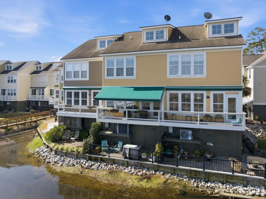 Image 34 of property listing at 5911 Steward Street Unit 18, Hanahan, SC 29410