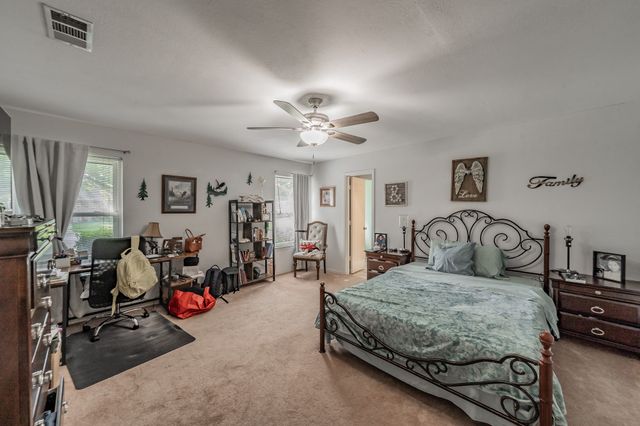 3936 Hemlock Street, Fort Worth, TX 76137