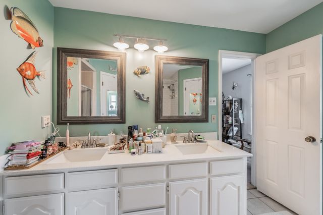 3936 Hemlock Street, Fort Worth, TX 76137