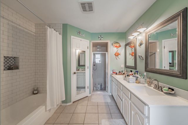 3936 Hemlock Street, Fort Worth, TX 76137