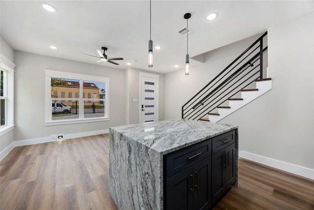 4624 Mayflower Street B, Houston, TX 77033