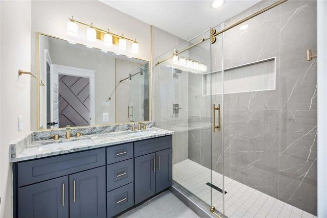 4624 Mayflower Street B, Houston, TX 77033