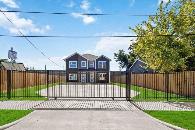 4624 Mayflower Street B, Houston, TX 77033