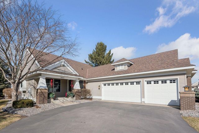 9813 Wedgewood Circle, Woodbury, MN 55125