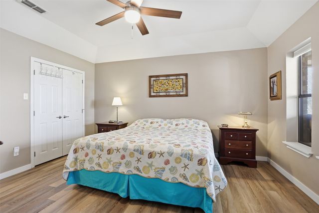 4705 Cimmaron Trail, De Cordova, TX 76049