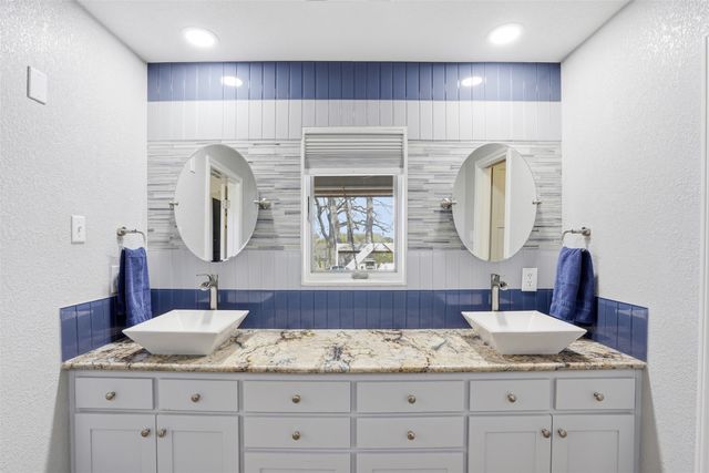 4705 Cimmaron Trail, De Cordova, TX 76049