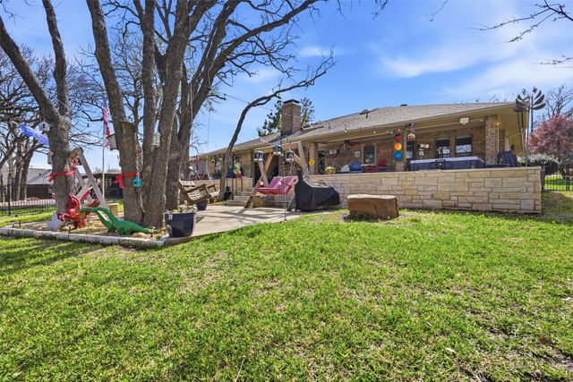 4705 Cimmaron Trail, De Cordova, TX 76049