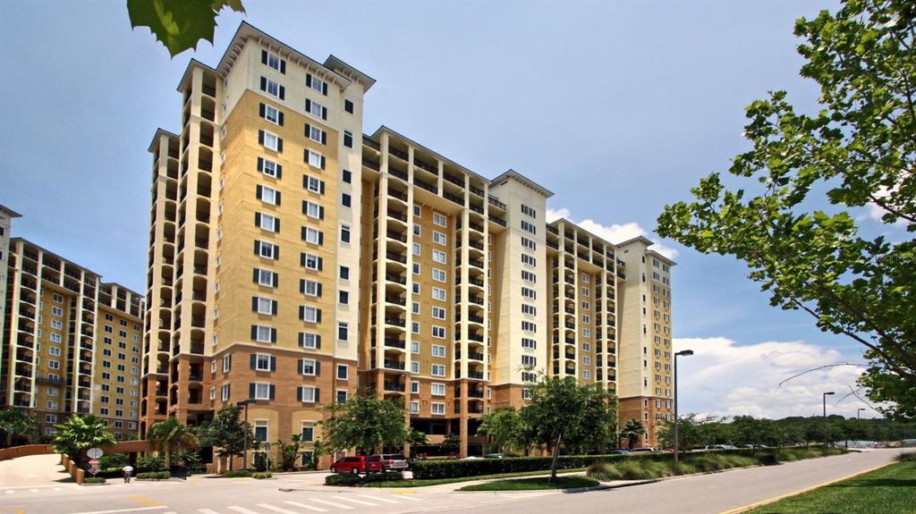 8101 RESORT VILLAGE DR 3-703, Orlando, FL 32821