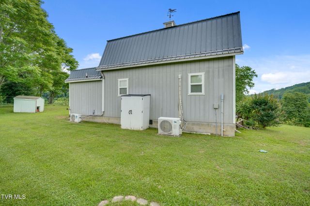 935 Adams Lane, Mooresburg, TN 37811