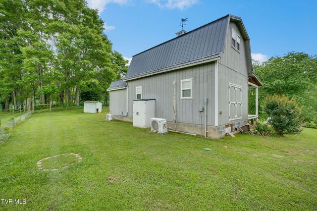935 Adams Lane, Mooresburg, TN 37811