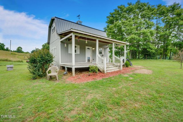 935 Adams Lane, Mooresburg, TN 37811