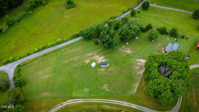 935 Adams Lane, Mooresburg, TN 37811