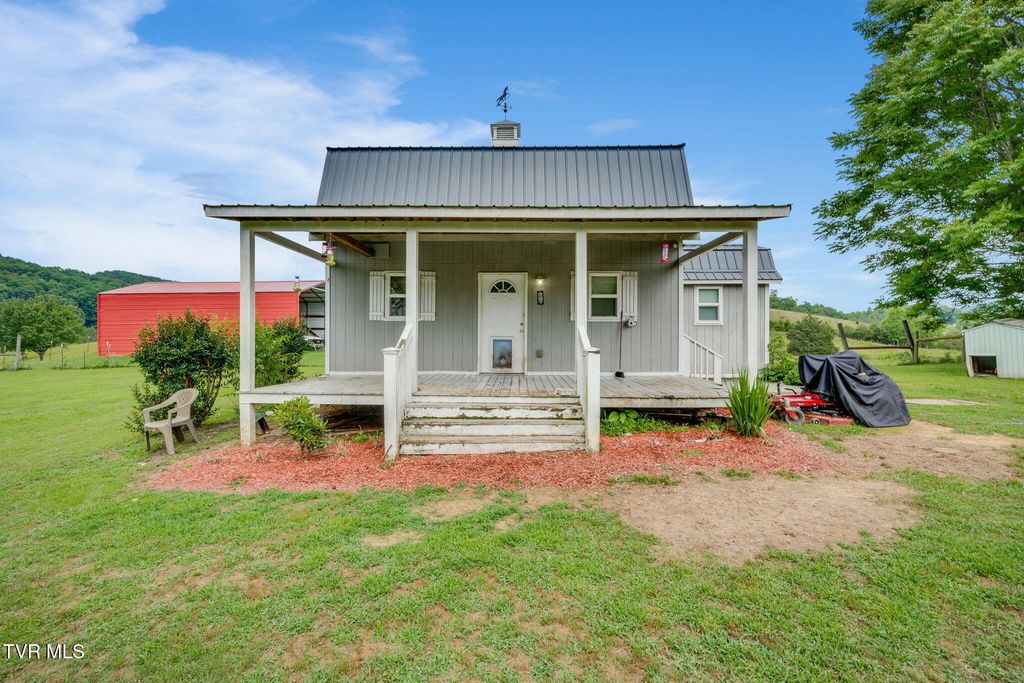 935 Adams Lane, Mooresburg, TN 37811