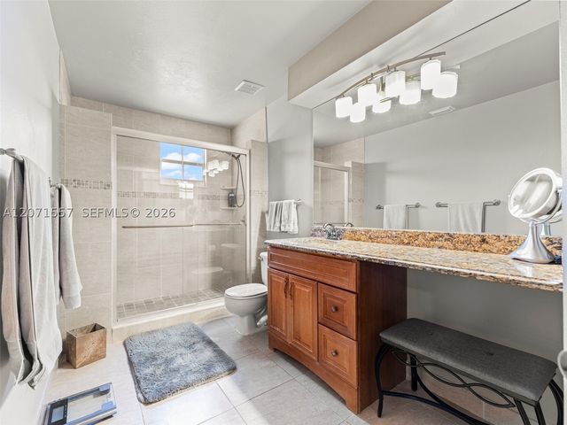 20714 NW 3rd St, Pembroke Pines, FL 33029