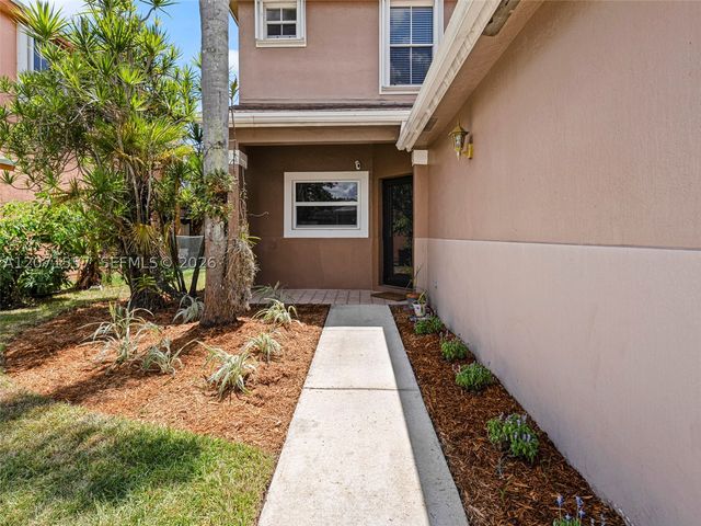 20714 NW 3rd St, Pembroke Pines, FL 33029