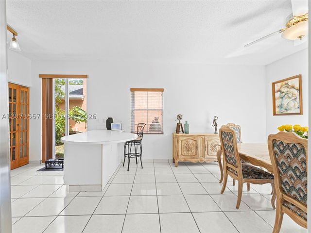 20714 NW 3rd St, Pembroke Pines, FL 33029