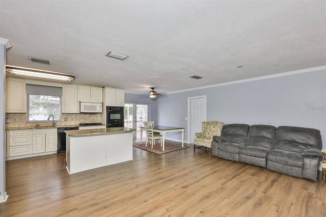 3806 PINEDALE STREET, Brandon, FL 33511