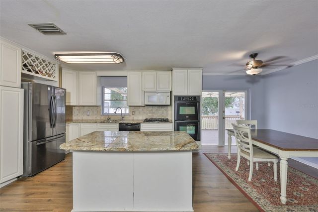 3806 PINEDALE STREET, Brandon, FL 33511