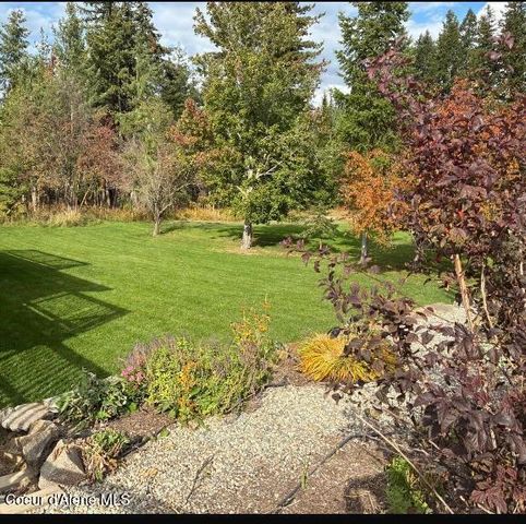 1247 Lost Mile RD, Bonners Ferry, ID 83805