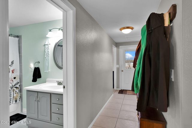 1247 Lost Mile RD, Bonners Ferry, ID 83805