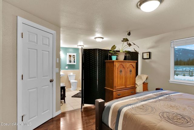 1247 Lost Mile RD, Bonners Ferry, ID 83805