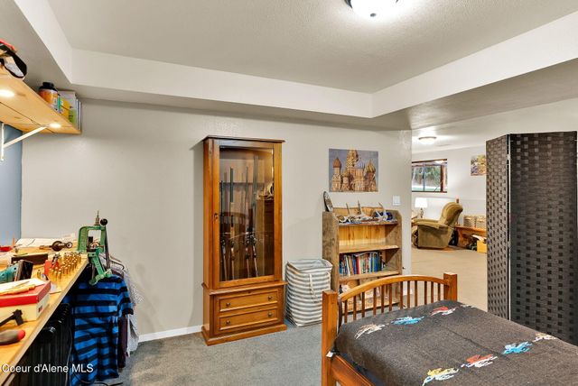 1247 Lost Mile RD, Bonners Ferry, ID 83805