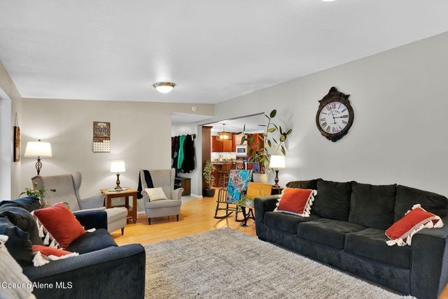 1247 Lost Mile RD, Bonners Ferry, ID 83805