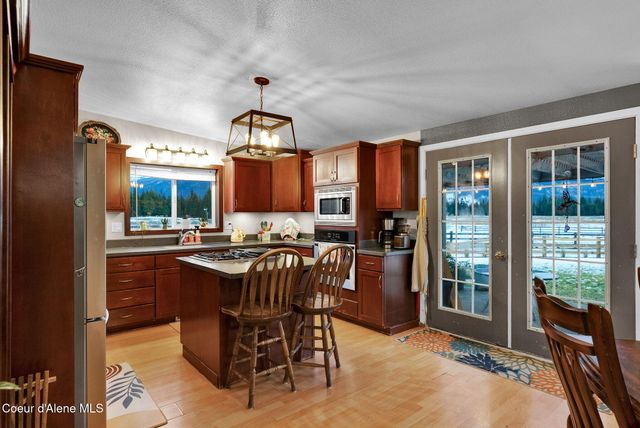 1247 Lost Mile RD, Bonners Ferry, ID 83805