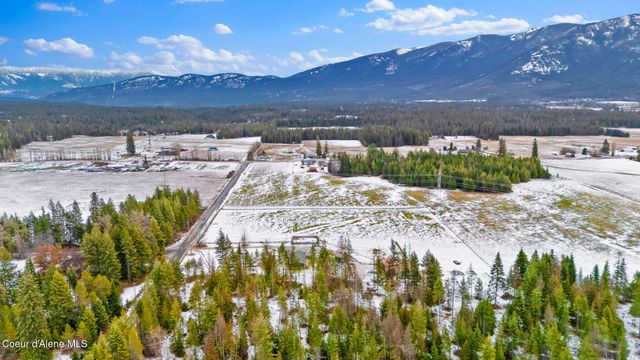 1247 Lost Mile RD, Bonners Ferry, ID 83805