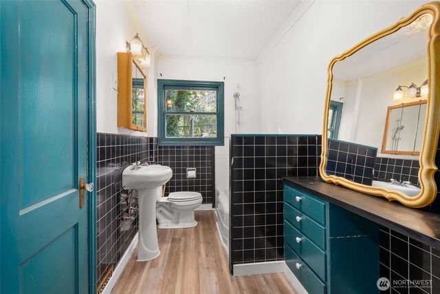 1036 Fowler Street, Raymond, WA 98577