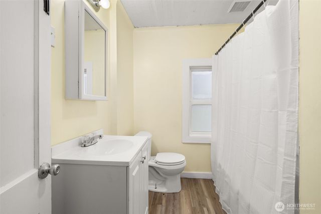 1036 Fowler Street, Raymond, WA 98577